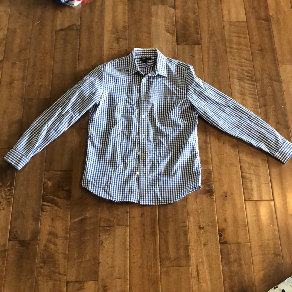 Men’s tailored button up